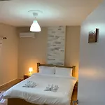 Trakos Home Hotel