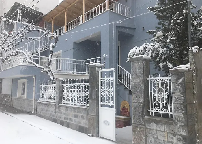 Trakos Home Hotel